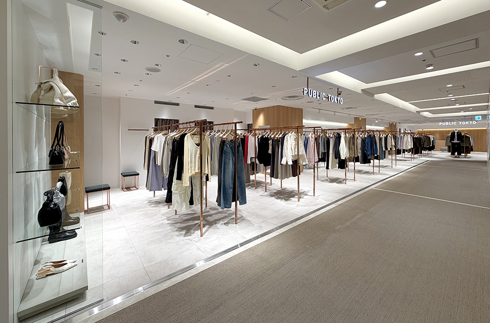 PUBLIC TOKYO 池袋
