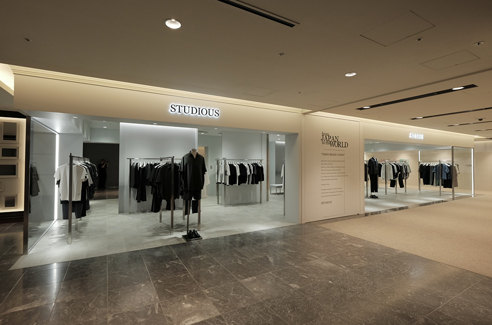 STUDIOUS MENS 丸の内