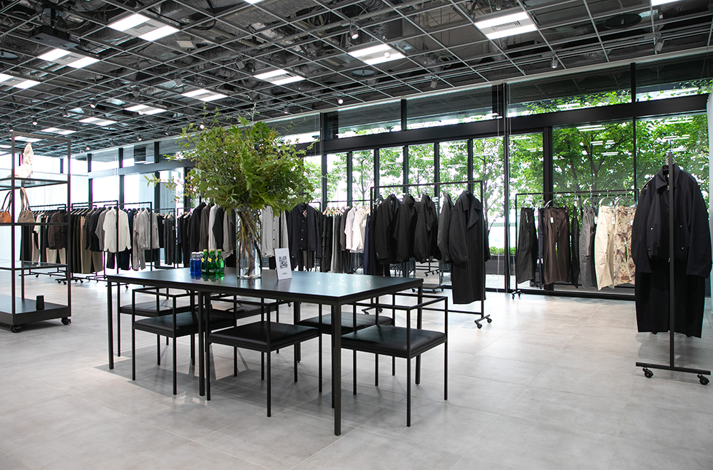 TOKYO BASE SHOWROOM START